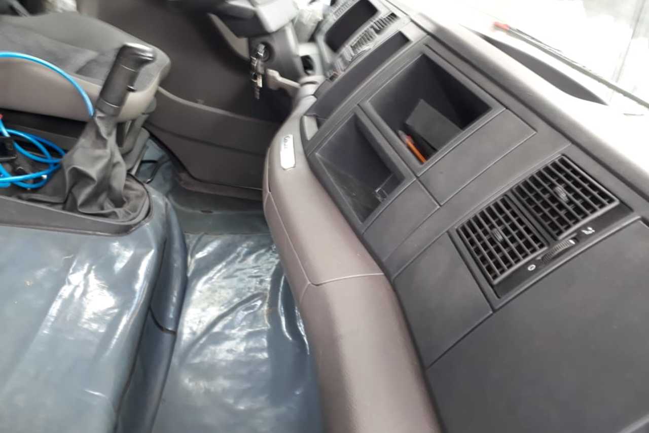 Volkswagen 24-280 E Constellation 6x2 - 16/17 5
