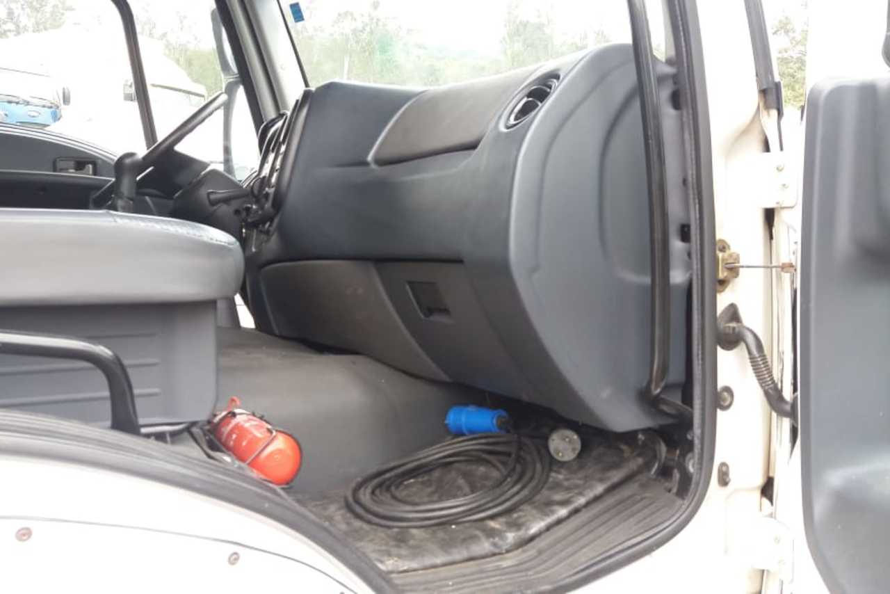 Ford Cargo 1719 - 13/13 17