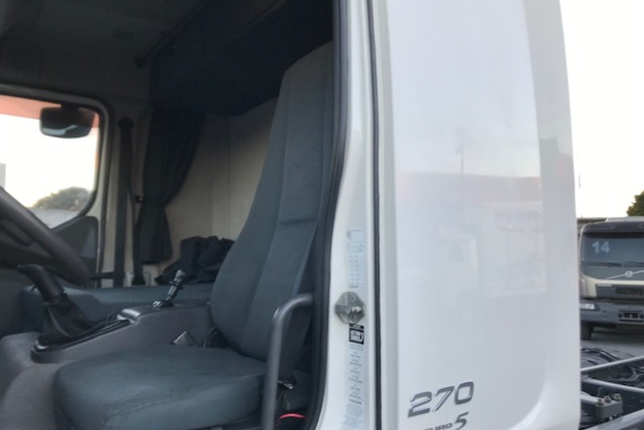 Volvo VM 270 - 13/13 13