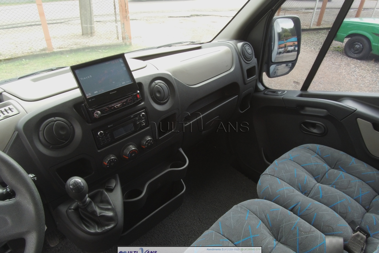 Renault Master Executive - 15/16 9