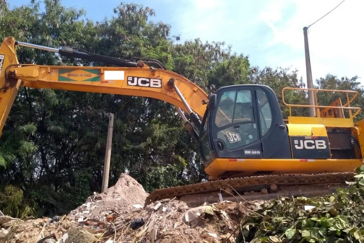 JCB JS200 LC - 12/12 6