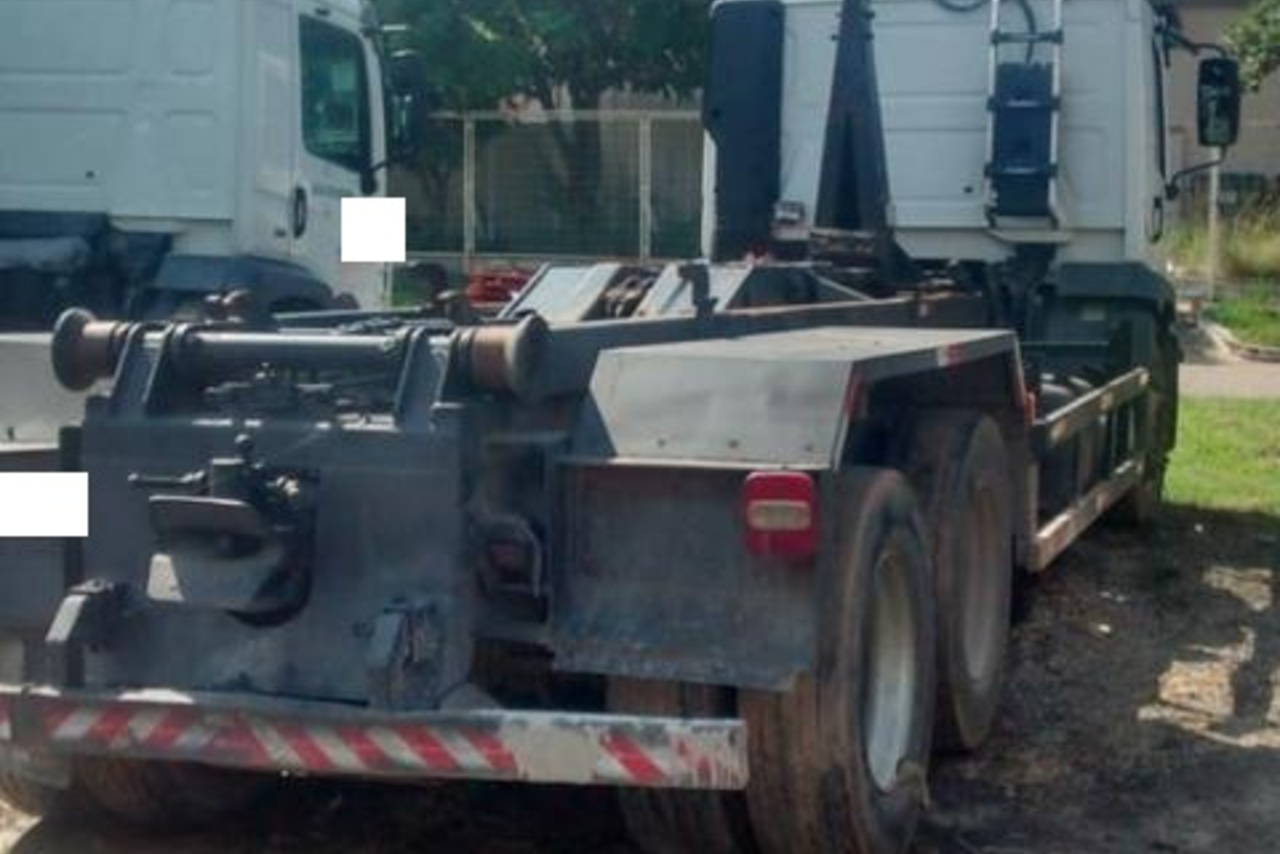 Volkswagen 24-280 E Constellation 6x2 - 13/13 2