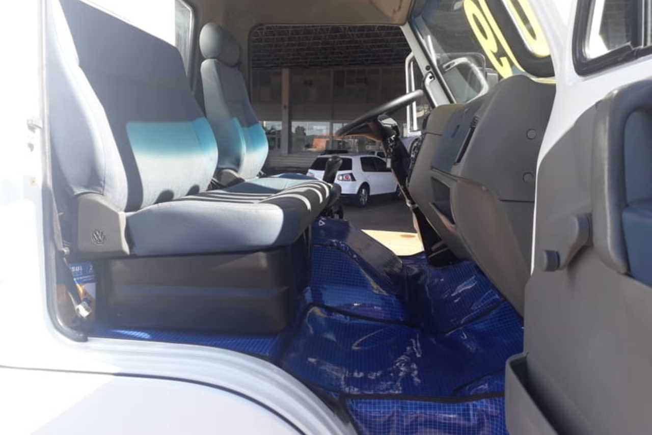 Volkswagen 8 150 - 08/09 4