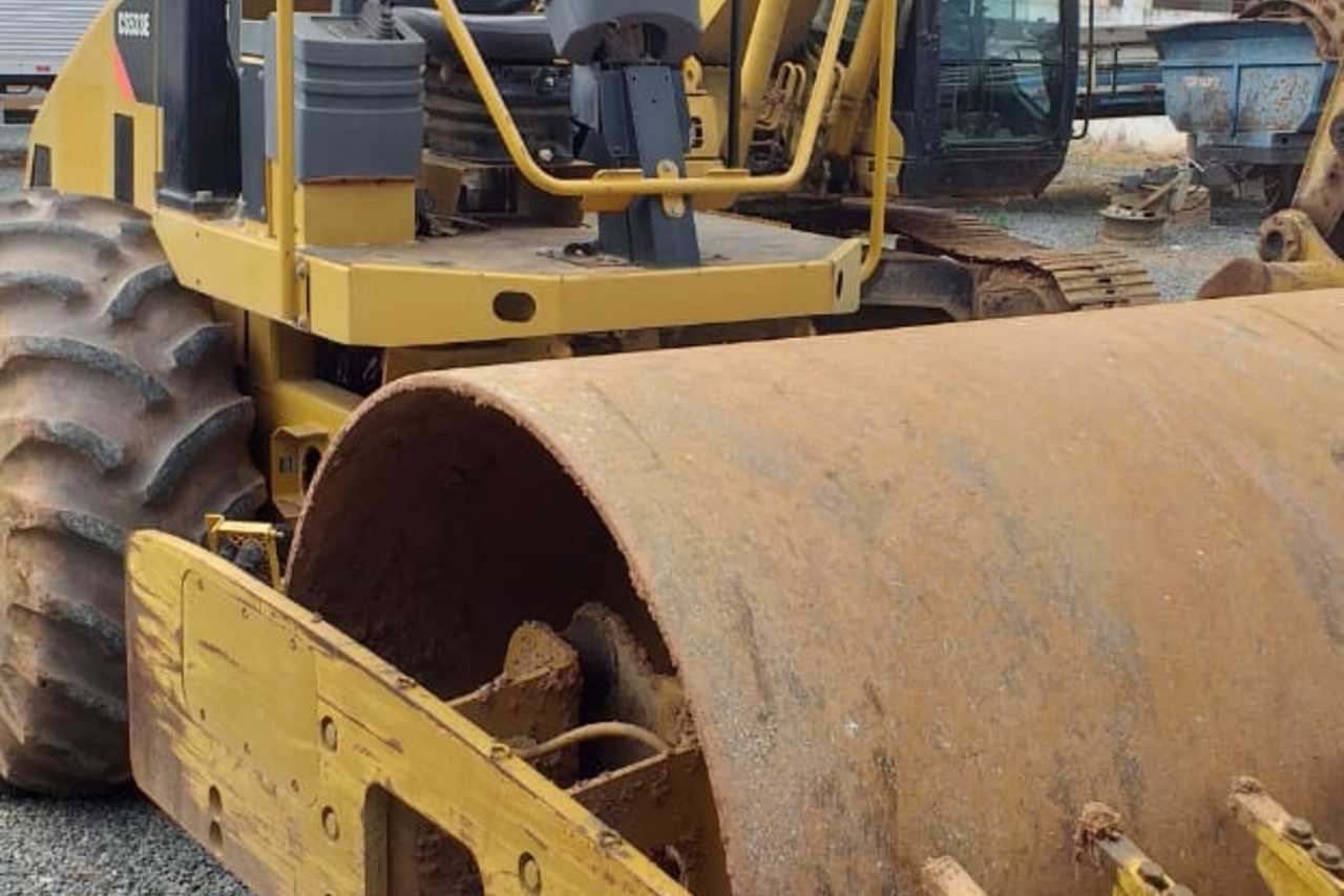 Caterpillar CS533E - 11/11 7