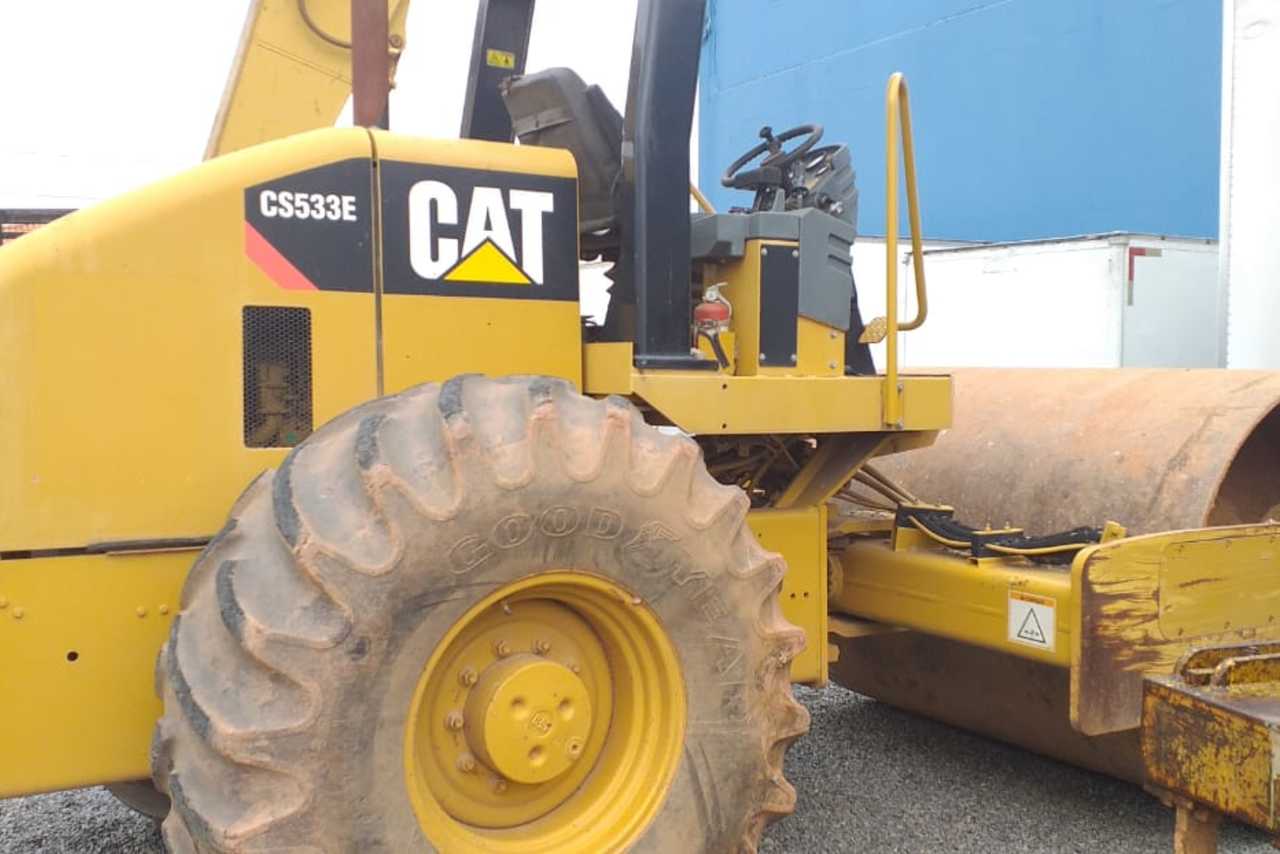 Caterpillar CS533E - 11/11 12
