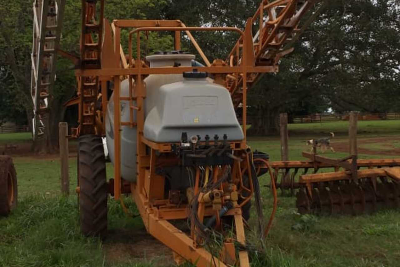 Jacto Advance 3000 AM24 - 04/04 3