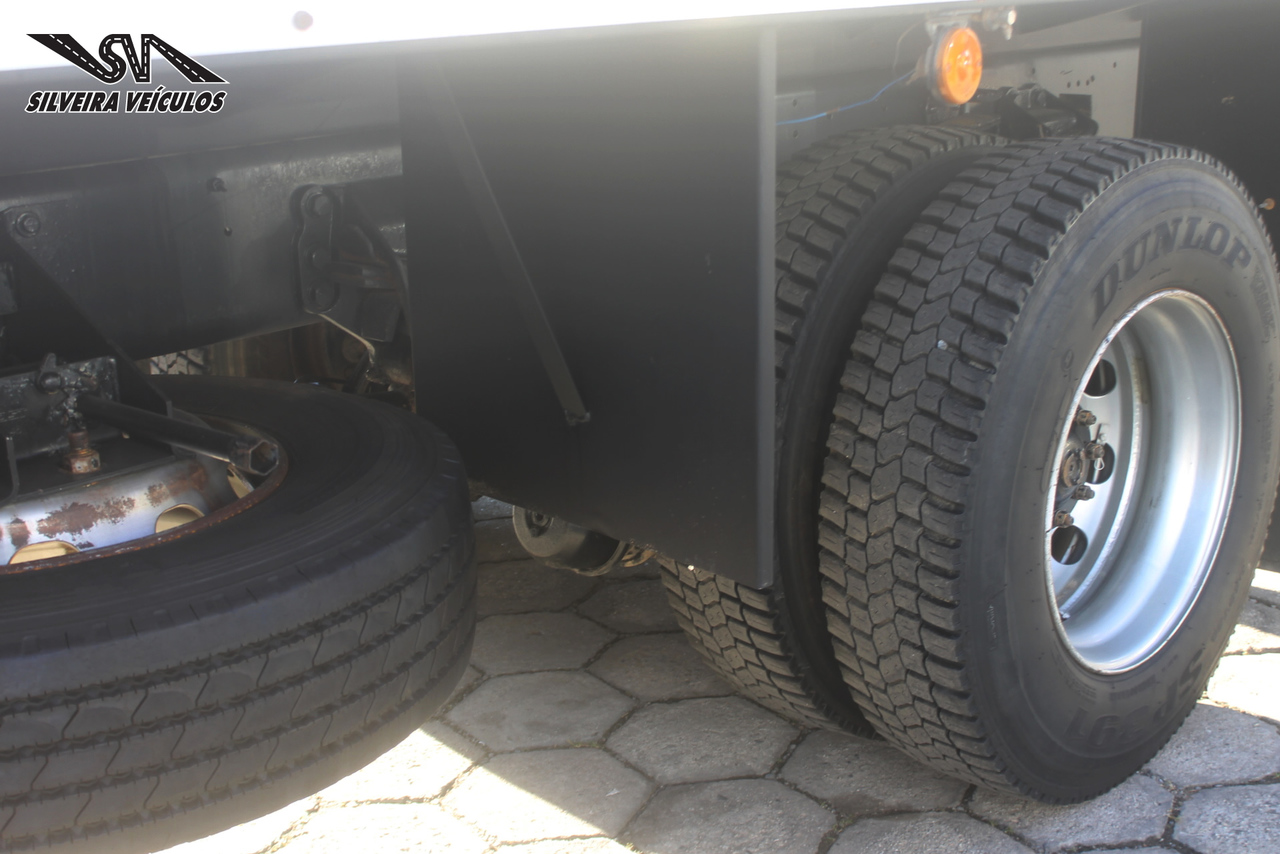 Volkswagen 17 250 - 10/11 10