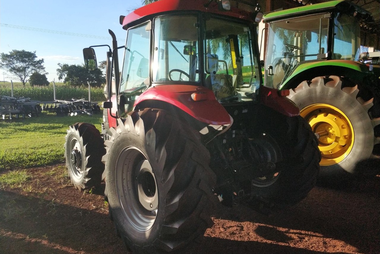 Case Farmall 80 - 13 2