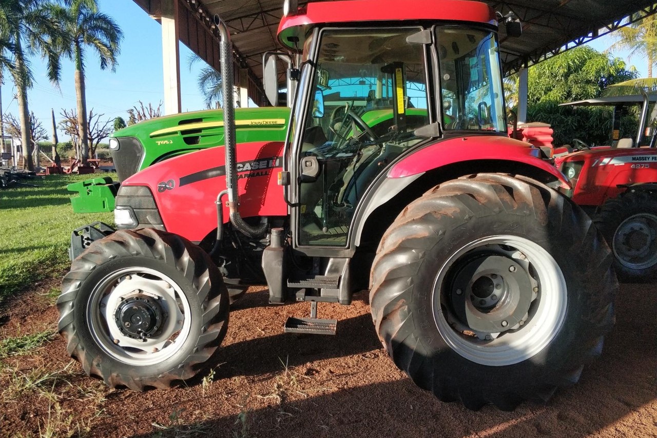 Case Farmall 80 - 13 5