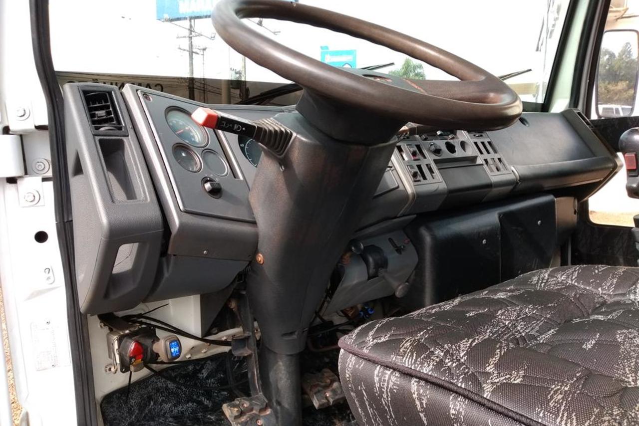 Ford Cargo1621 - 01/02 5