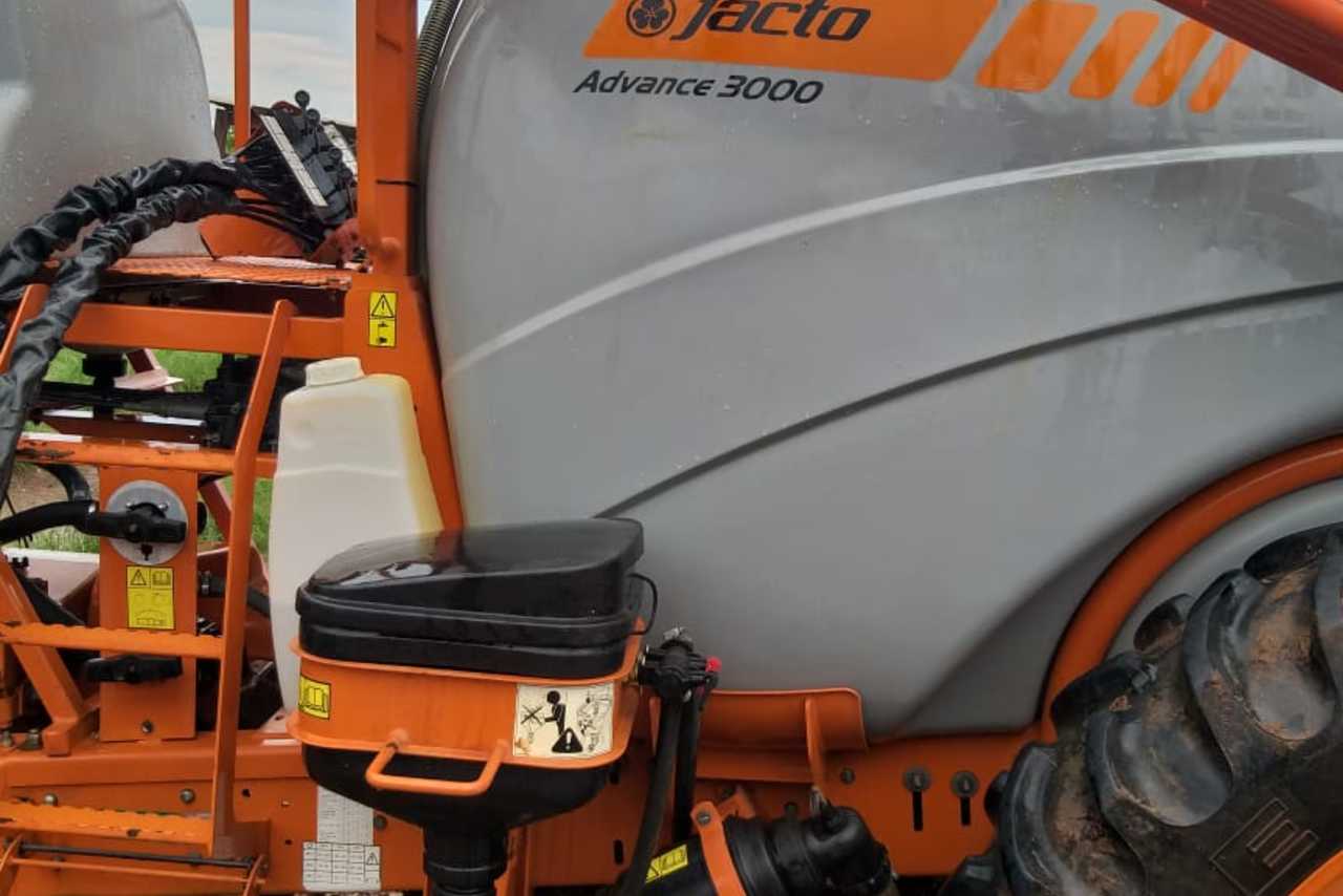 Jacto Advance 3000 AM21 - 15/15 3