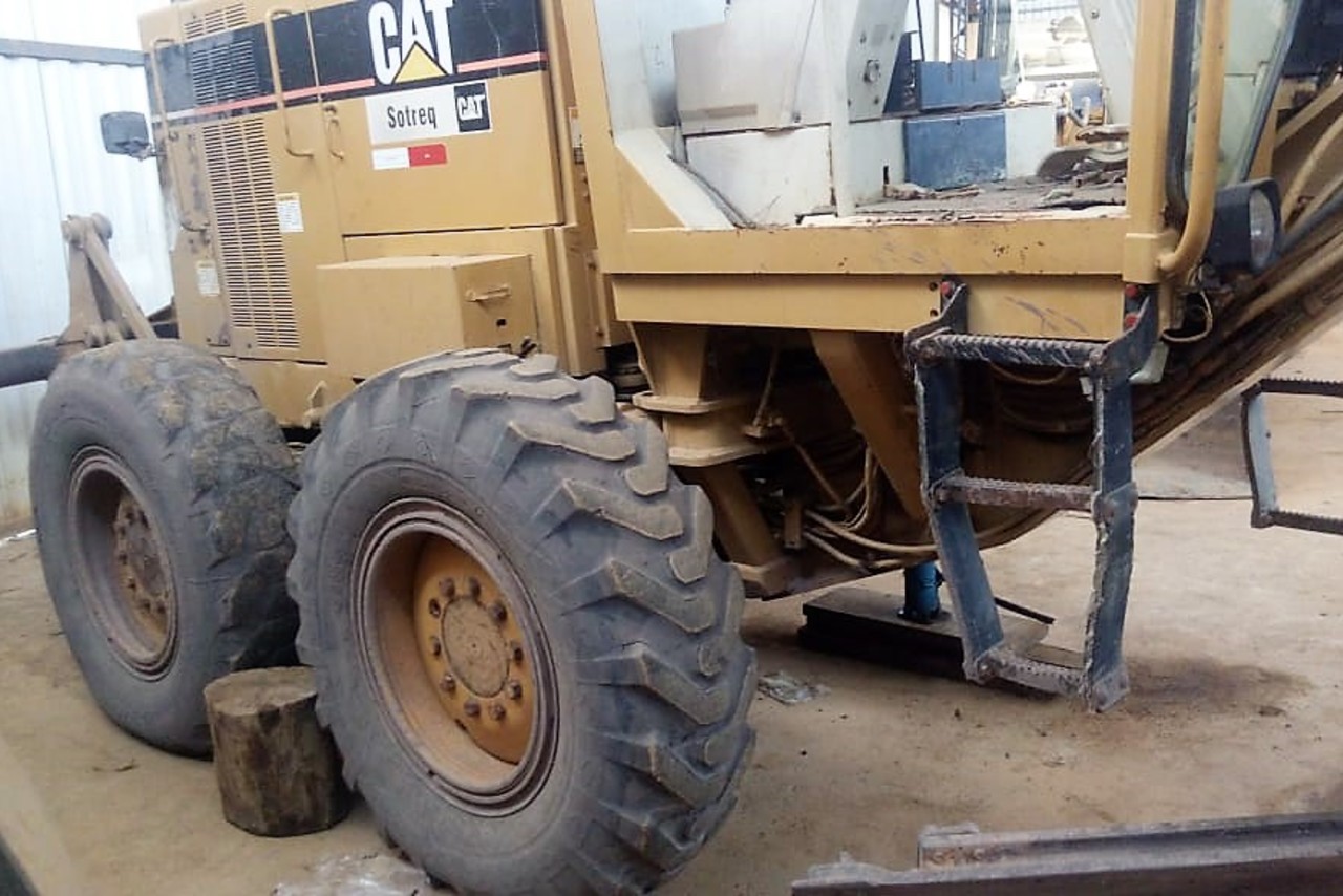 Caterpillar 120H - 06/06 5