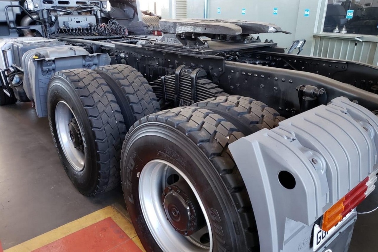 Mercedes Benz Axor 3344 - 17/17 3