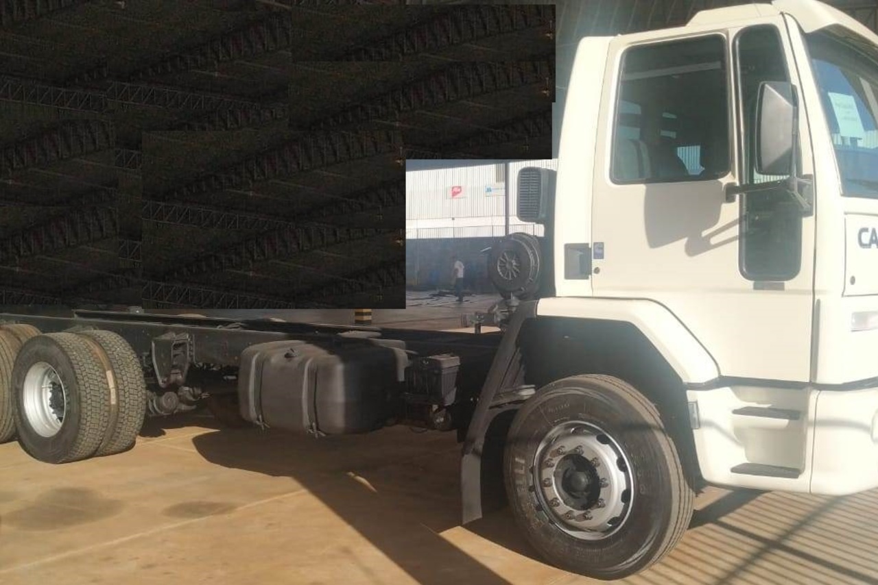 Ford Cargo2422 - 08/08 6