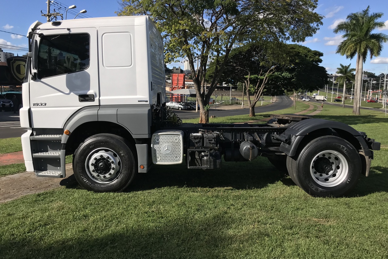 Mercedes Benz Axor 1933 - 12/12 2