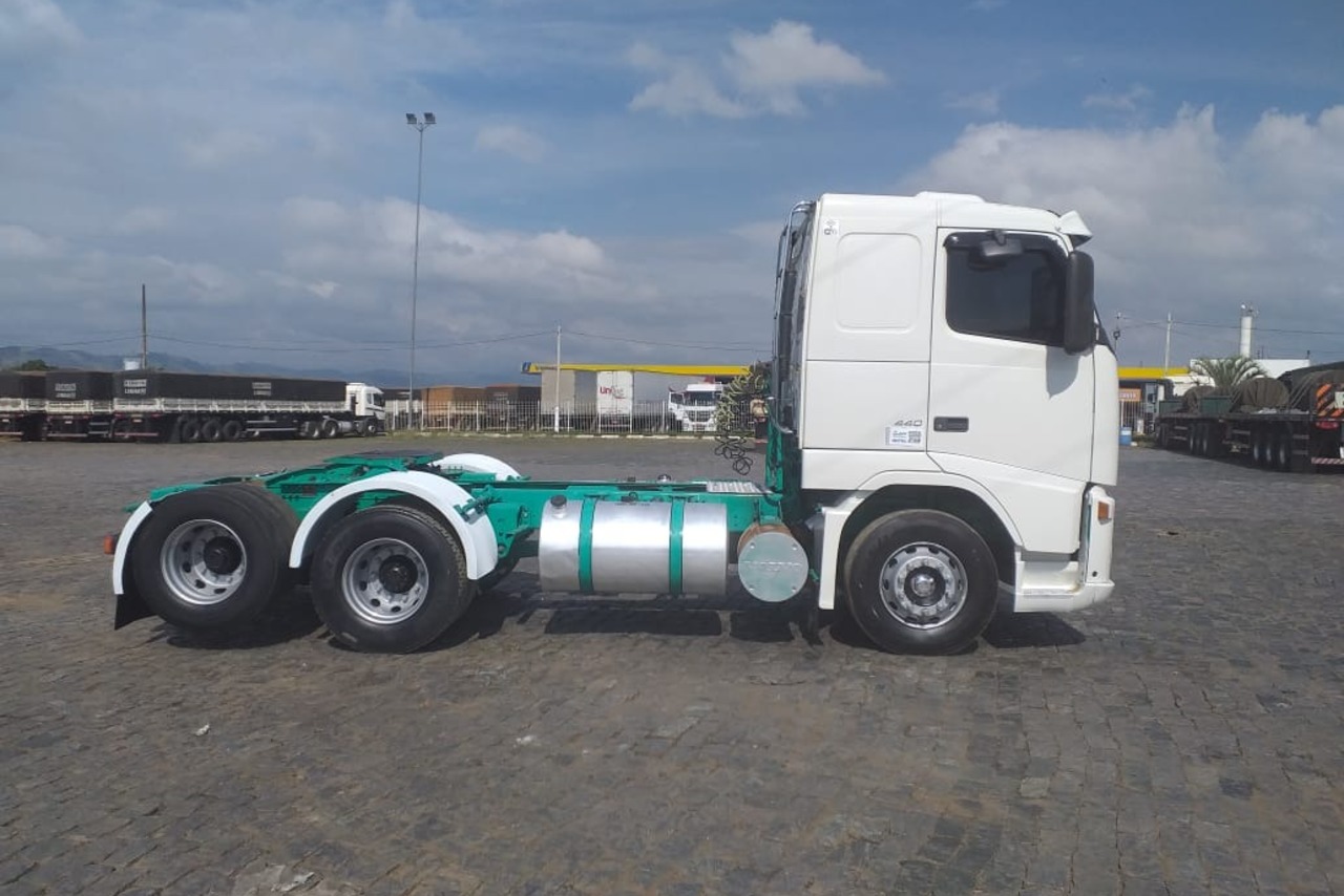 Volvo FH 440 - 08/09 3