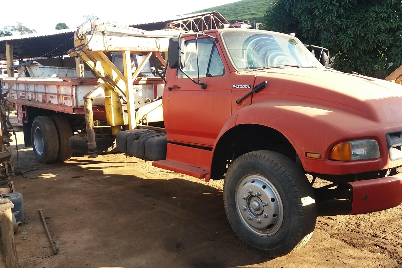 Ford F11000 - 91/91 4