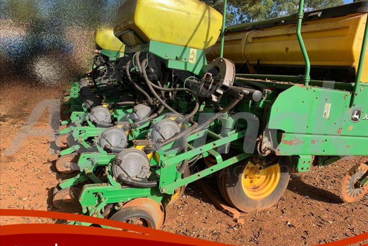 John Deere 2126 - 07/07 4