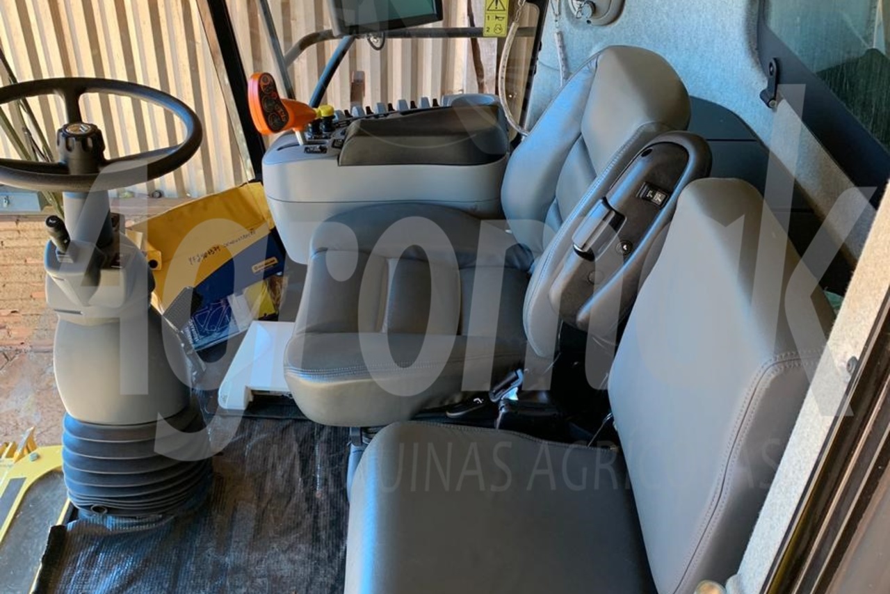 New Holland 8090 CR - 16/16 3