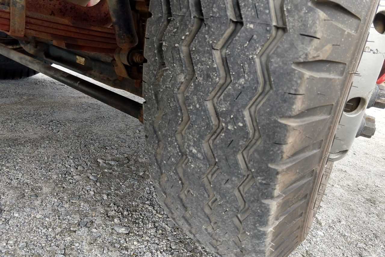 Ford Cargo1217 - 02/02 7