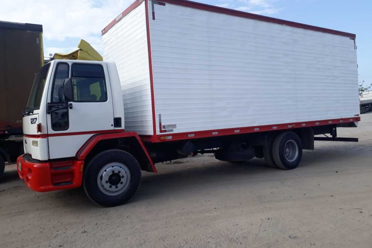 Ford Cargo1217 - 02/02 8