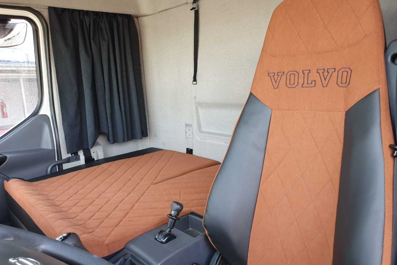Volvo VM 270 - 13/13 8