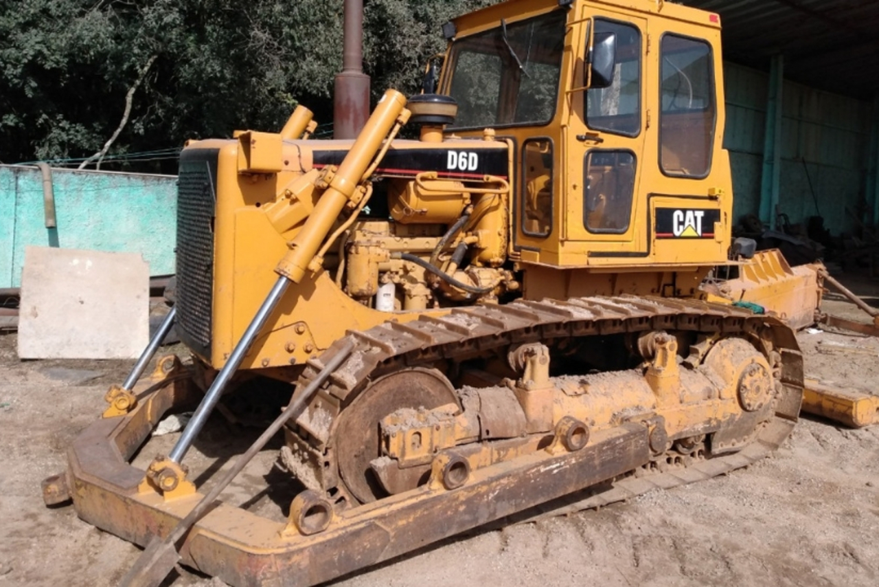 Caterpillar D6D - 80 5