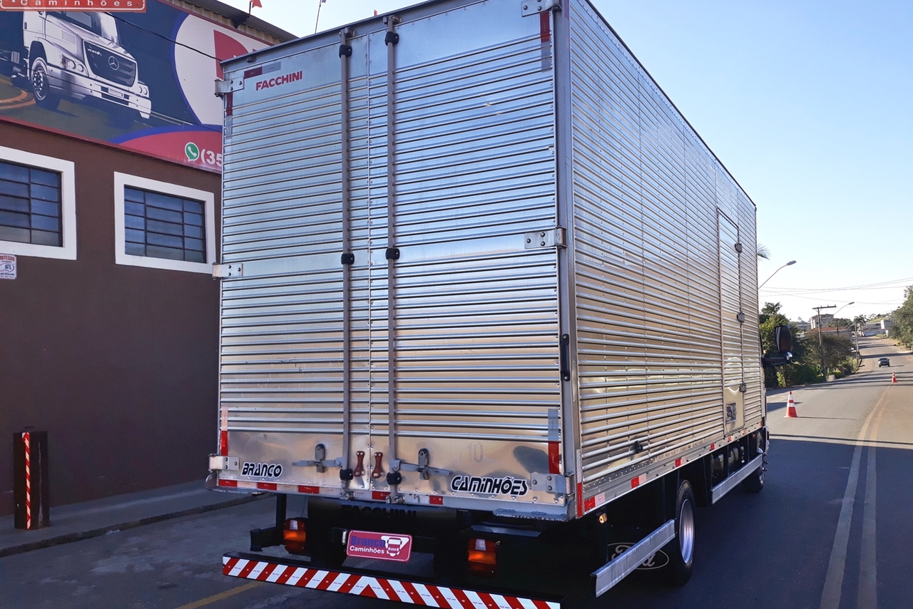 Ford Cargo816 - 13/13 8