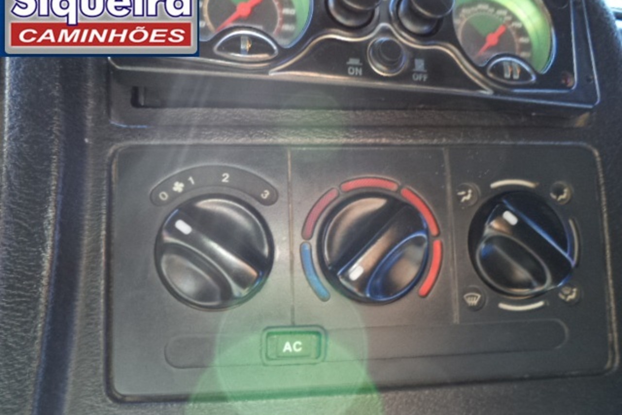 Mercedes Benz MB 1635 - 14/14 8