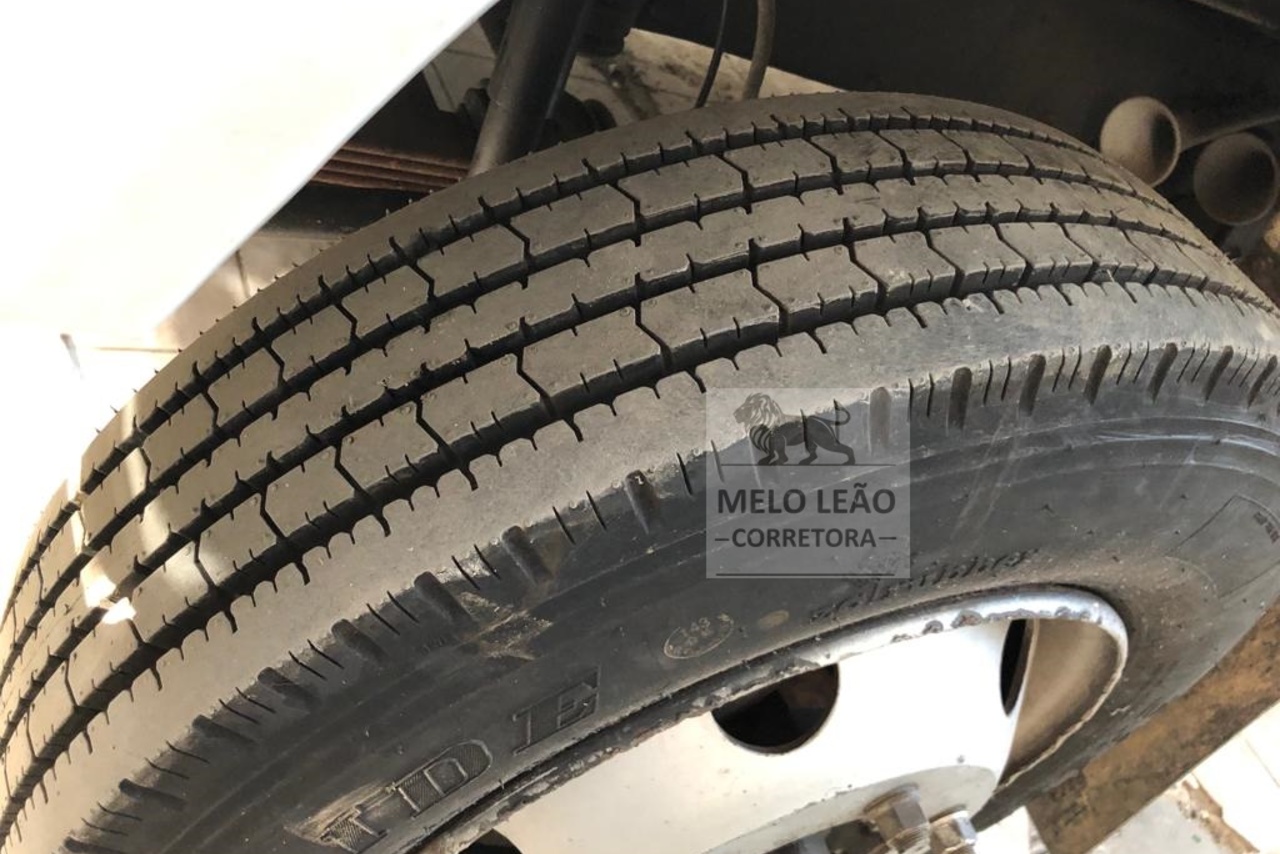 Mercedes Benz MB 710 - 05/05 3