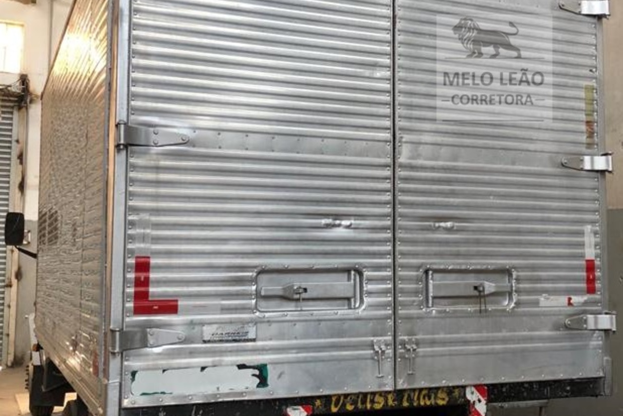 Mercedes Benz MB 710 - 05/05 4