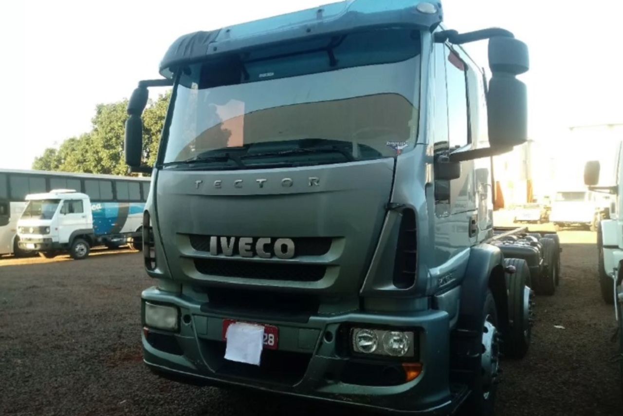 Iveco Tector 240 - 11/12 3