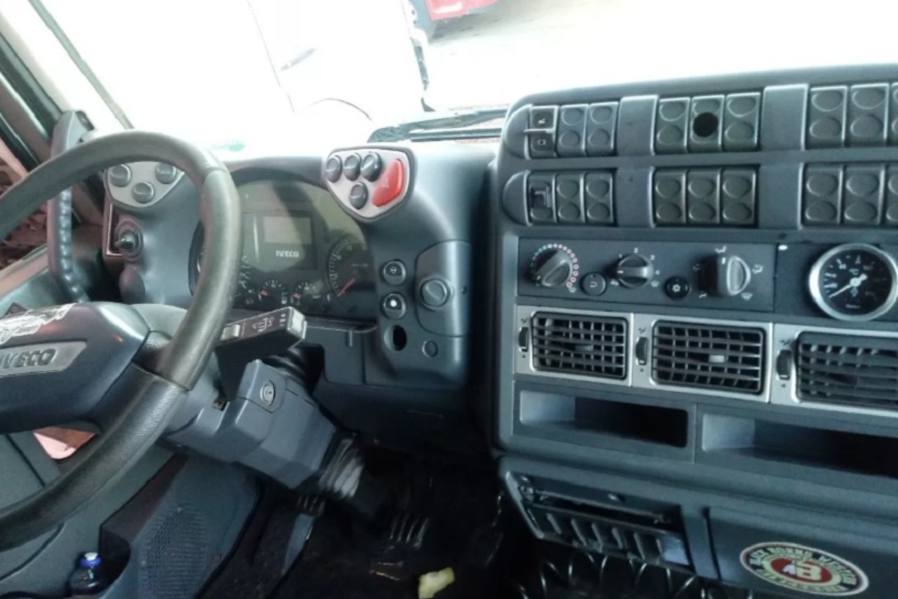 Iveco Tector 240 - 11/12 7