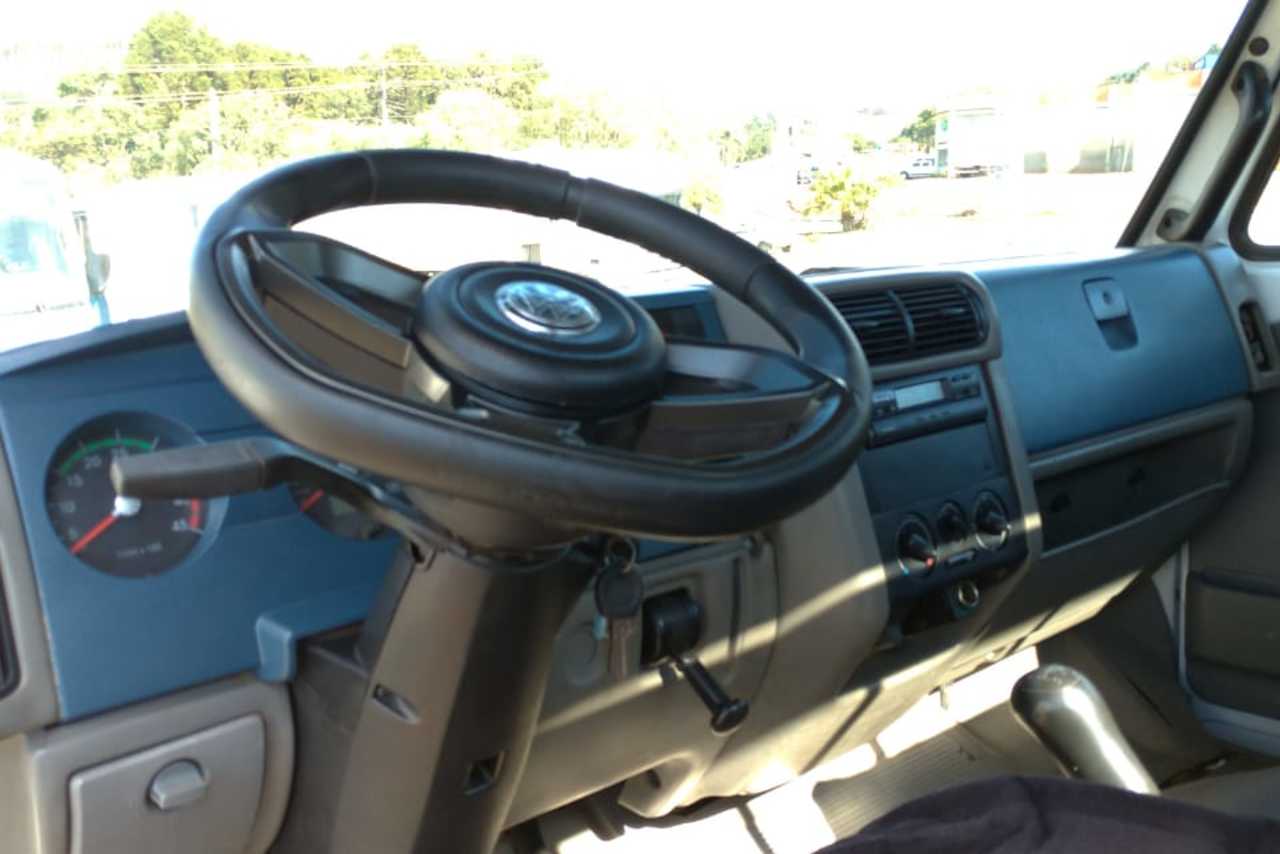 Volkswagen 8 150 - 06/06 4