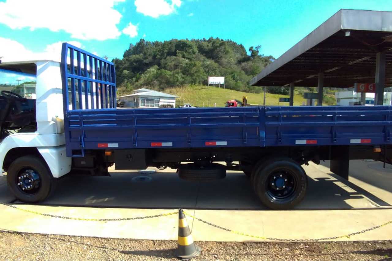 Volkswagen 8 150 - 06/06 5