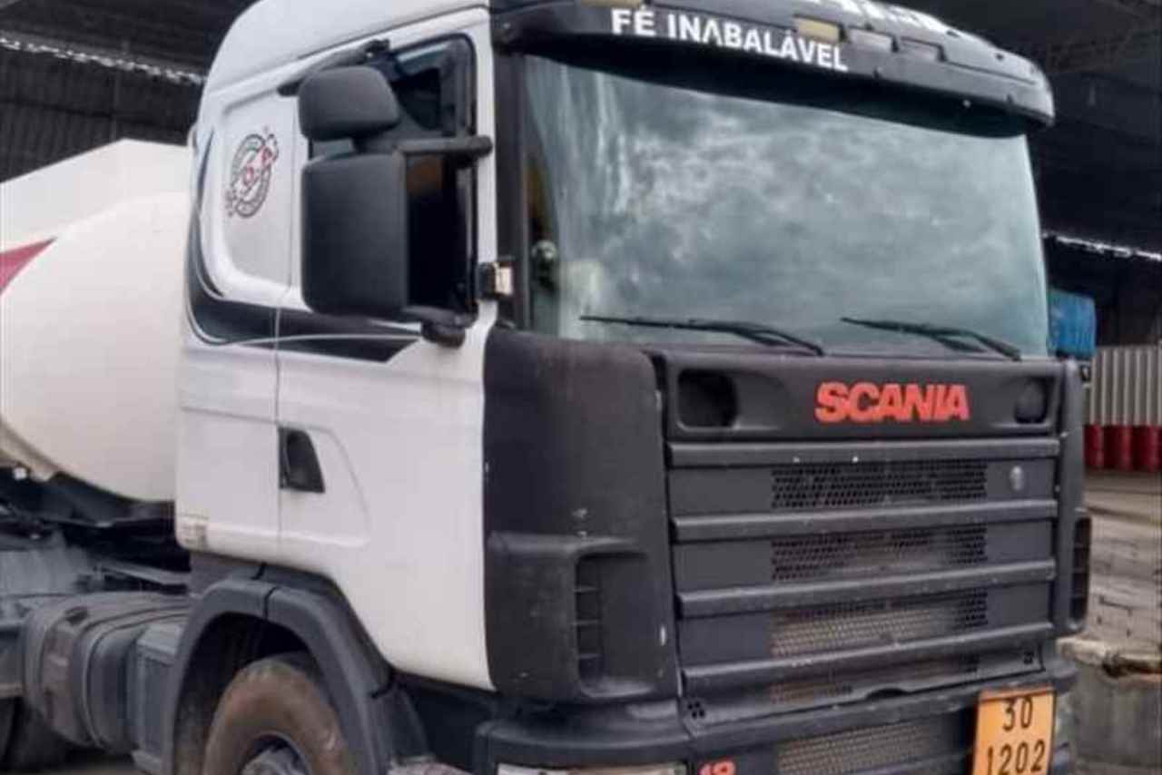 Scania 124 400 - 01/01 2