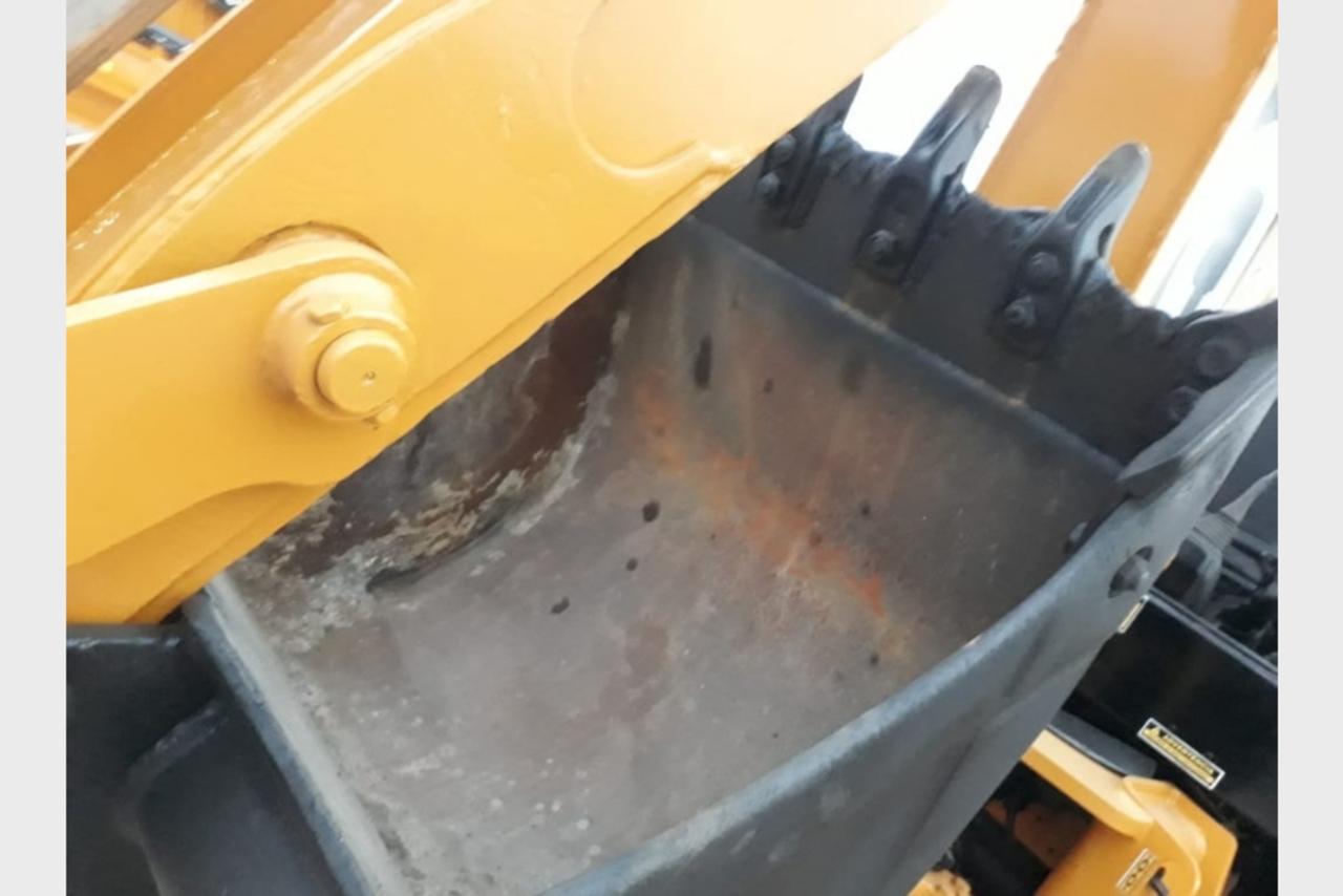 JCB 3CX - 09 5