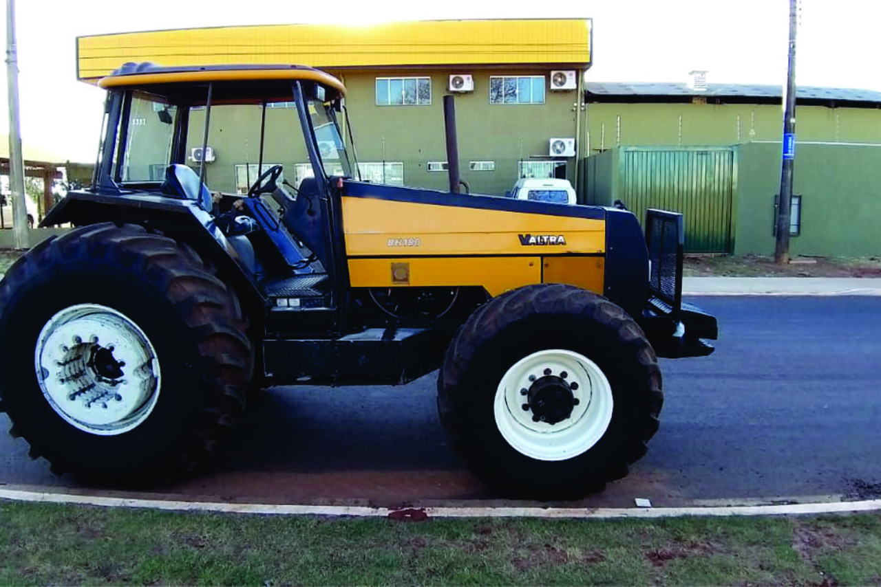Valtra BH 180 - 04/04 2