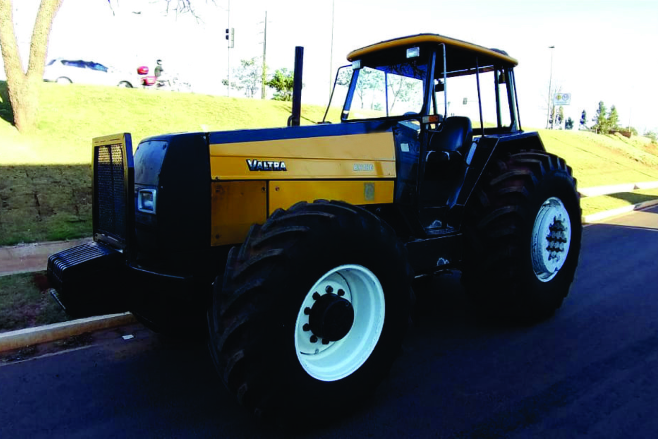 Valtra BH 180 - 04/04 3