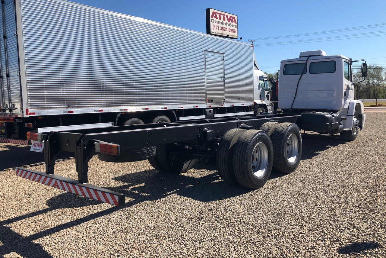 Mercedes Benz MB 1620 - 07/07 8