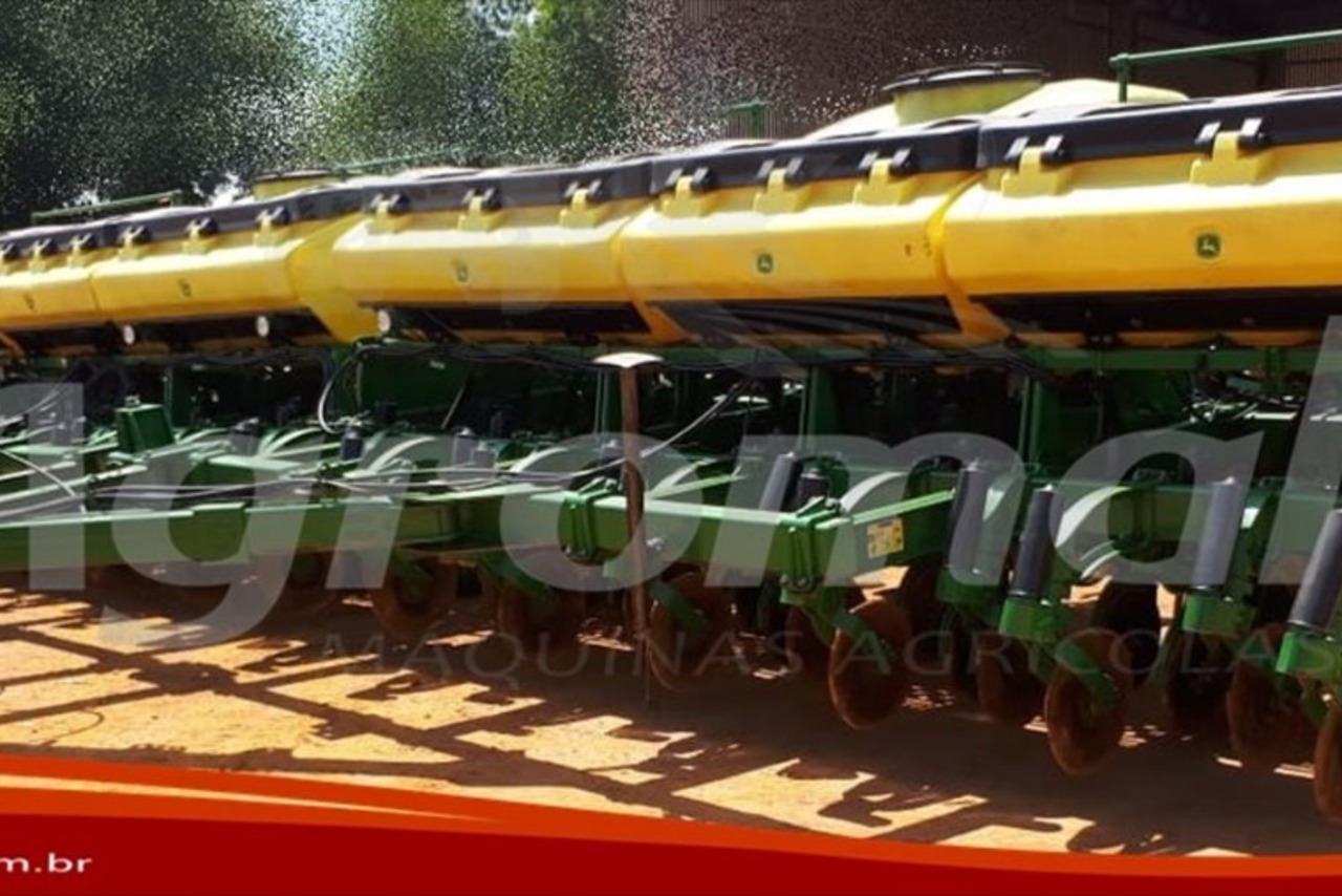 John Deere 2126 - 09/09 2