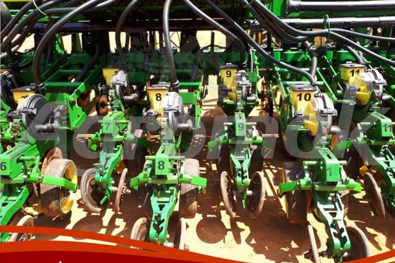 John Deere 2126 - 09/09 3