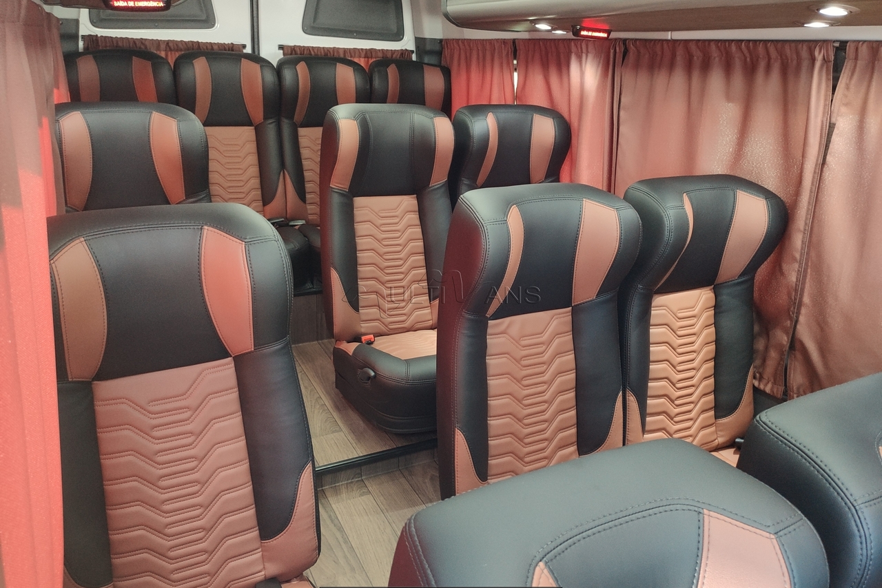 Mercedes Benz Sprinter Executiva 415 - 19/19 5
