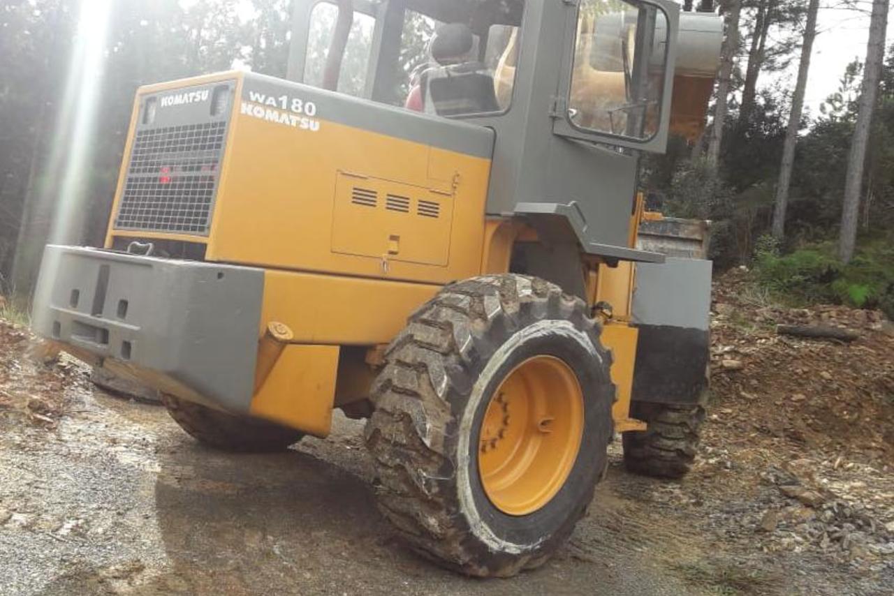 Komatsu  WA180 - 02/02 2