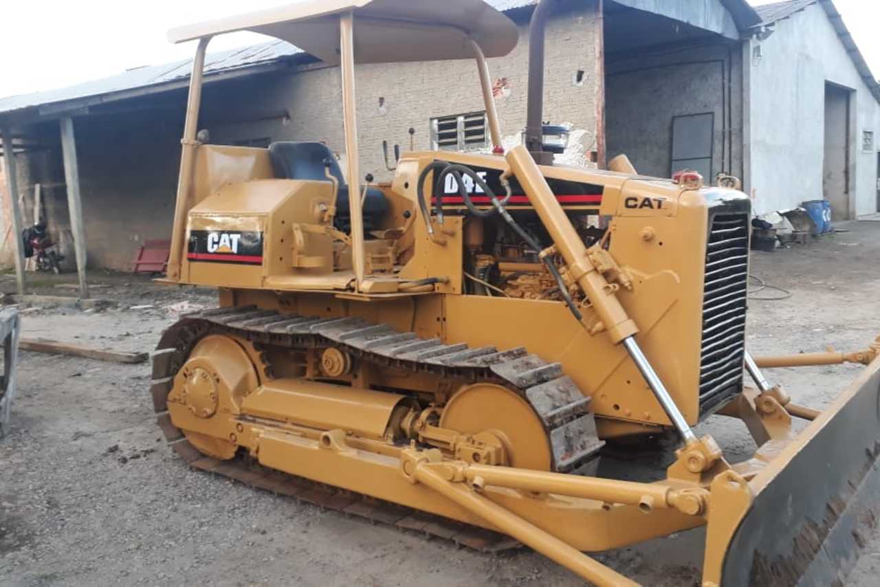 Caterpillar D4E - 86/86 7
