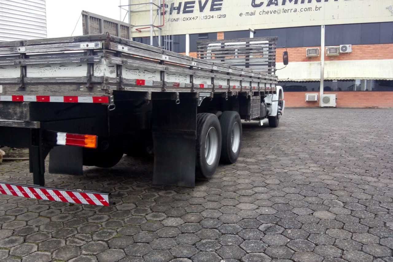 Mercedes Benz MB 1620 - 05/05 6