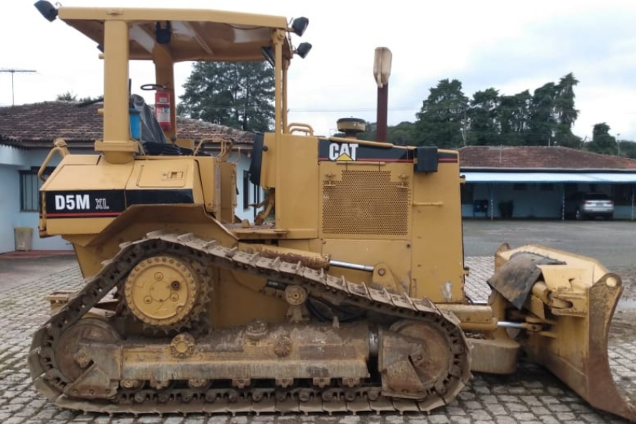 Caterpillar D5M - 04 3