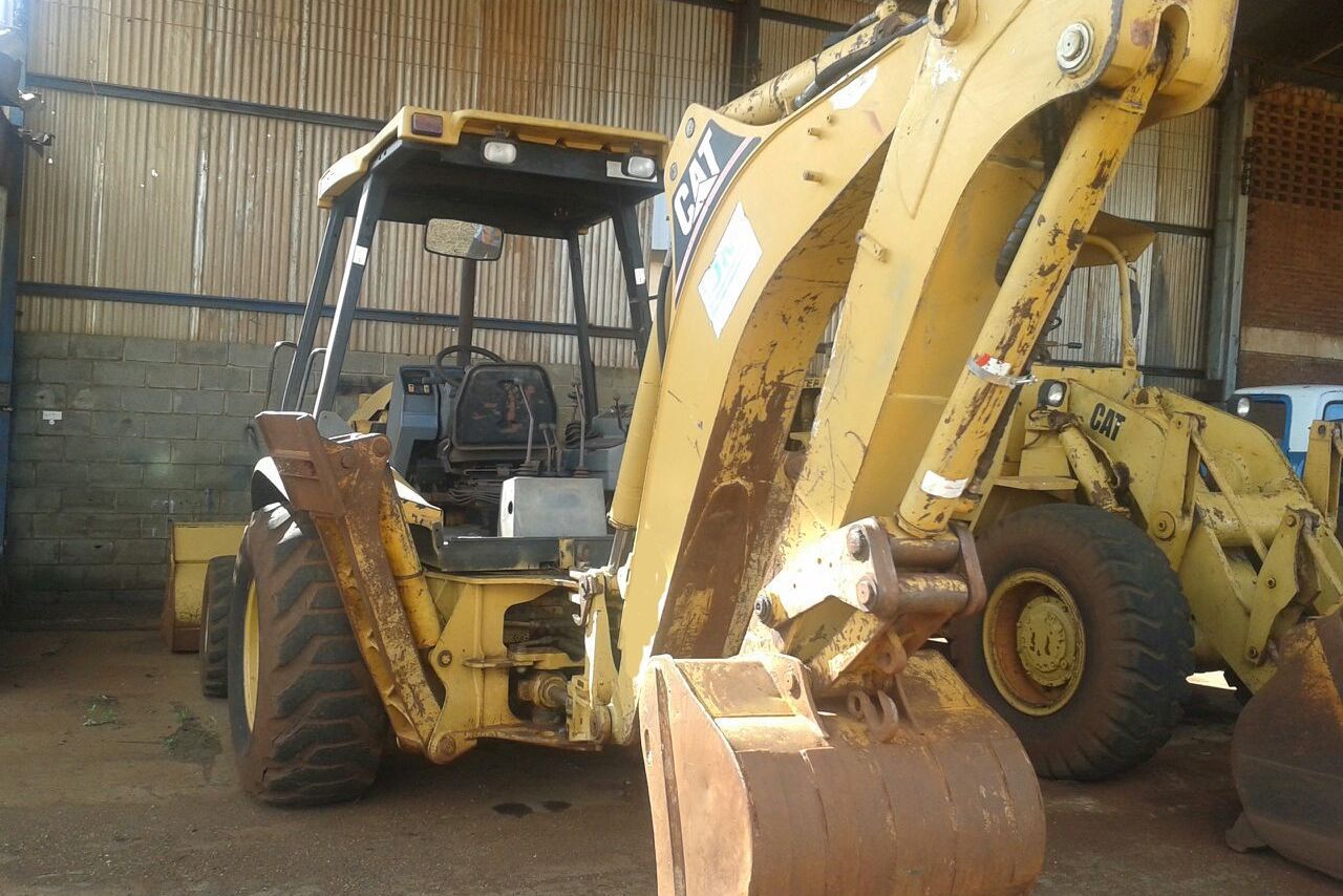 Caterpillar 416C - 02/02 5