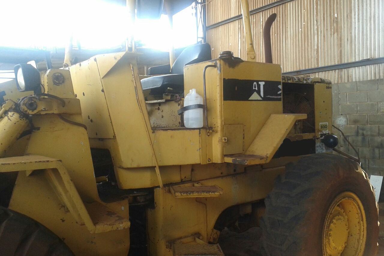 Caterpillar  930 - 77/77 2