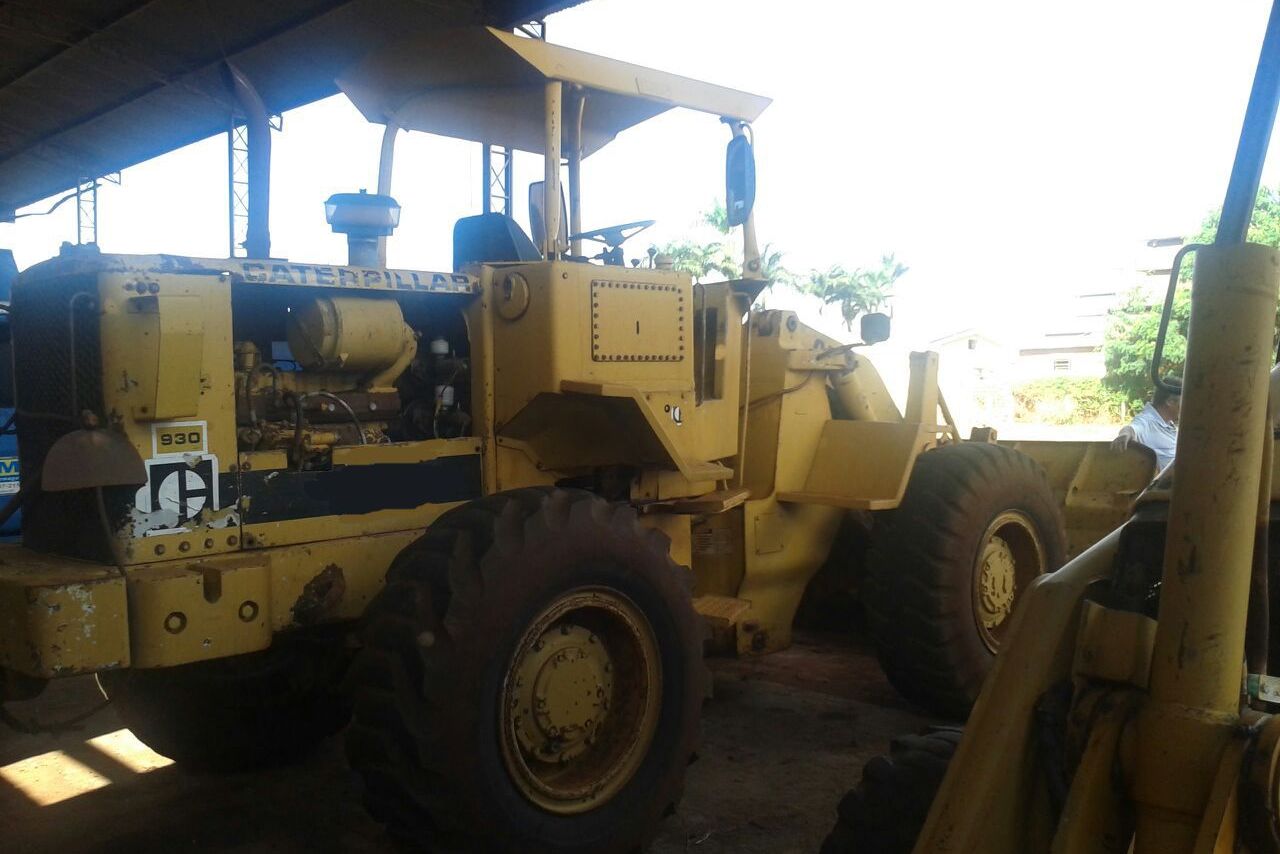 Caterpillar  930 - 77/77 4